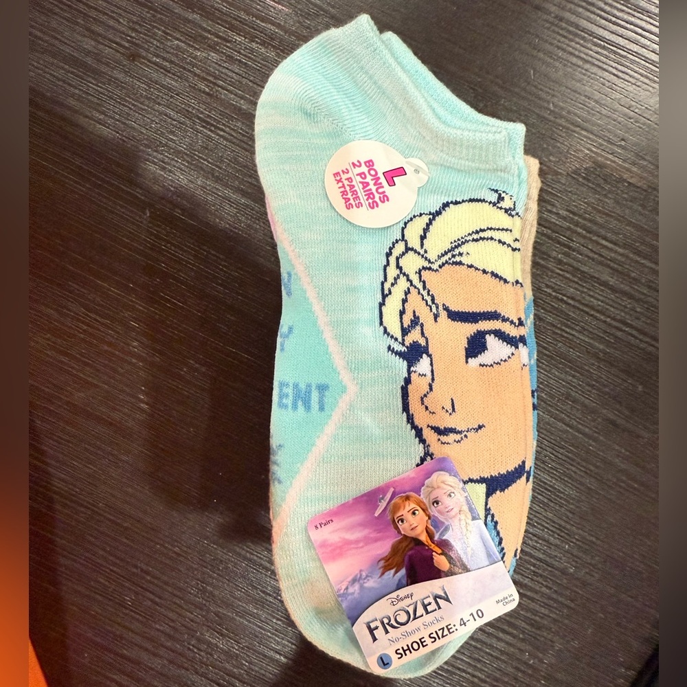 NWT Size large shoe size 4-10 Disney Frozen 8 pairs of Ankle Socks